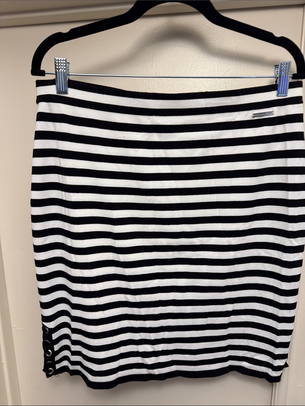 Michael Kors Black and White Striped Pencil Skirt. Size L